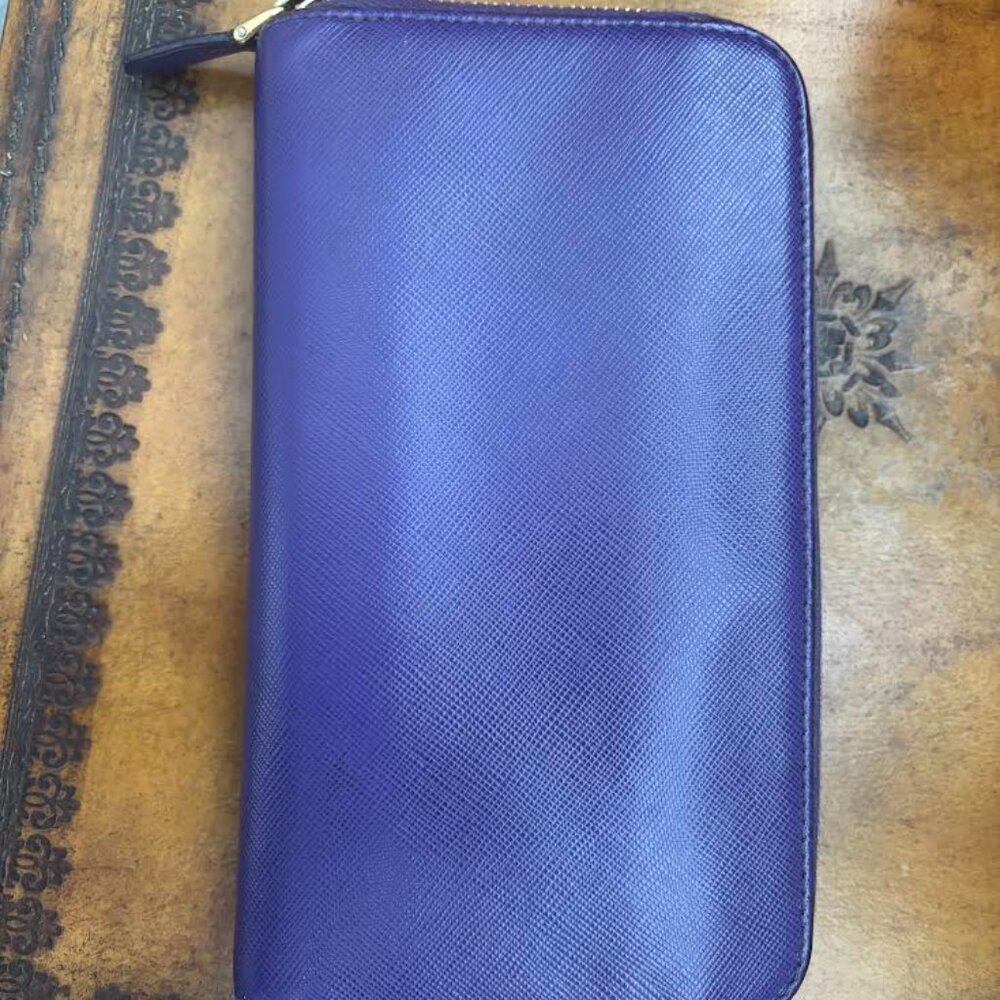 Prada Saffiano Large Leather Wallet - Mint Condition - Picture 2 of 3